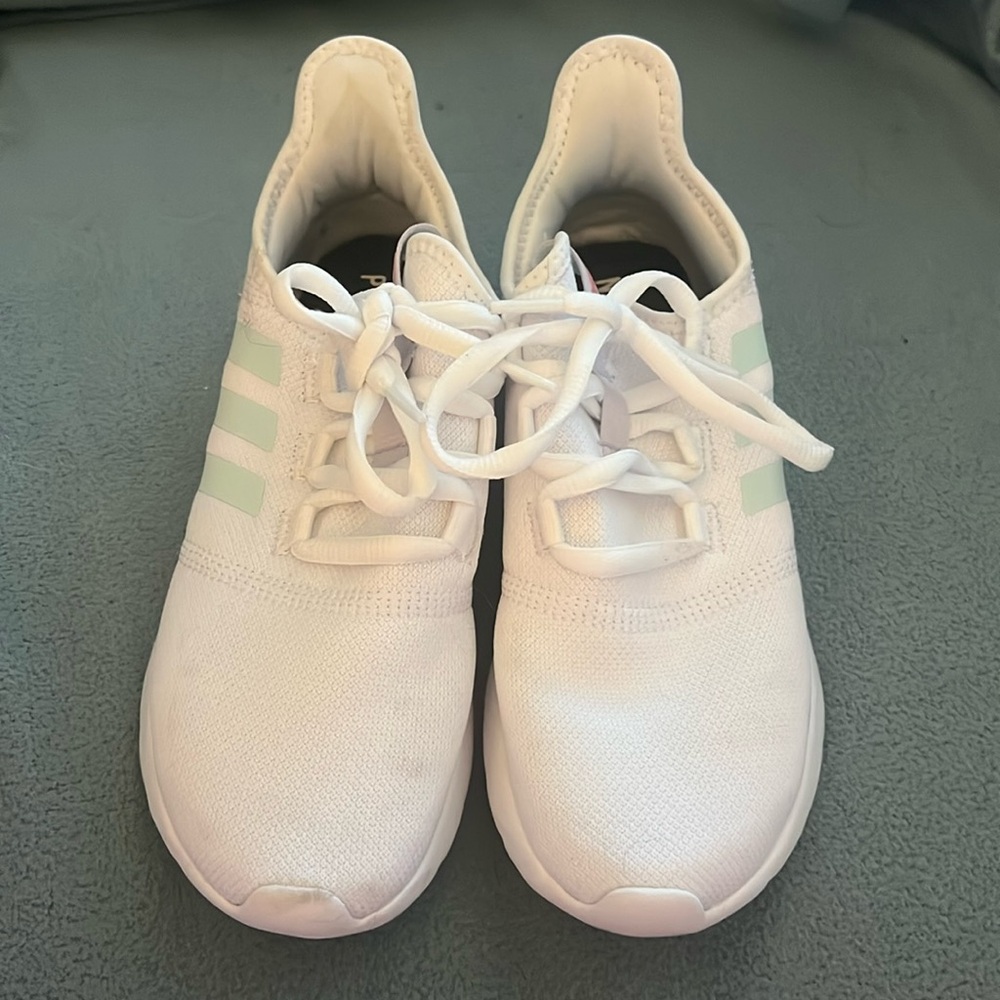 Adidas cloudfoam size 6 mint green